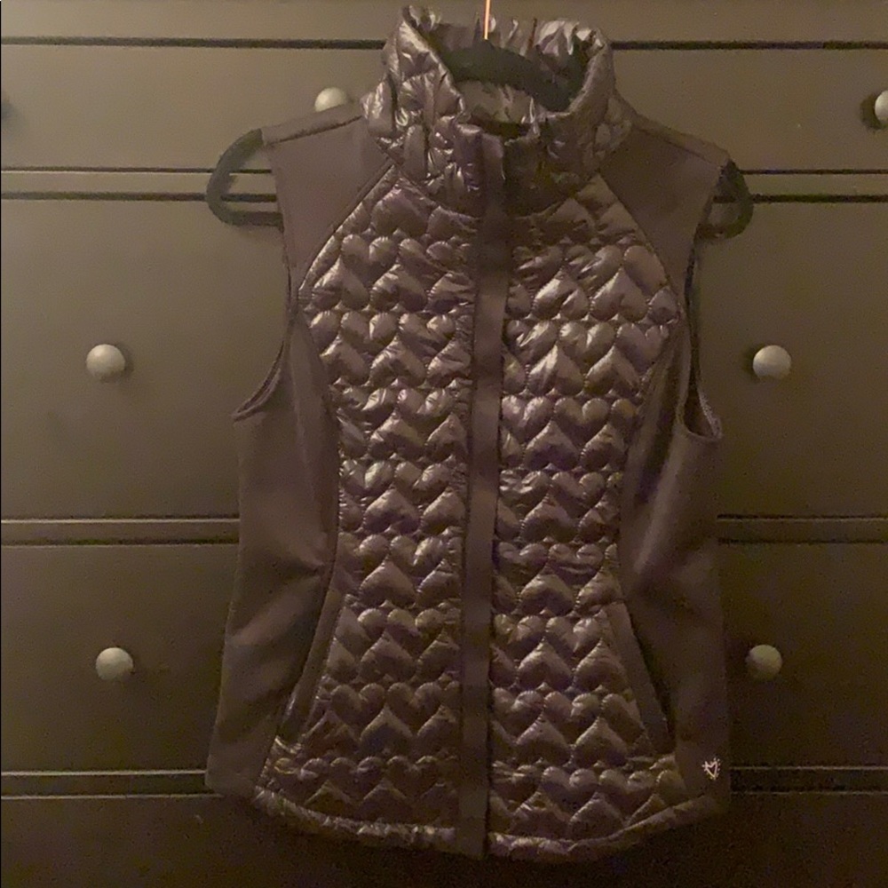 Betsey Johnson Performance Vest never worn!